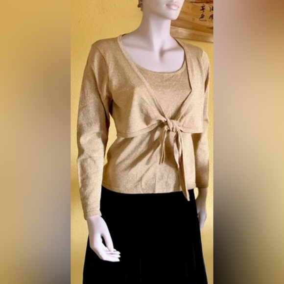 Elementz long sleeve crew neck Gold shimmery Blouse with Wrap Design size XL - Picture 2 of 9